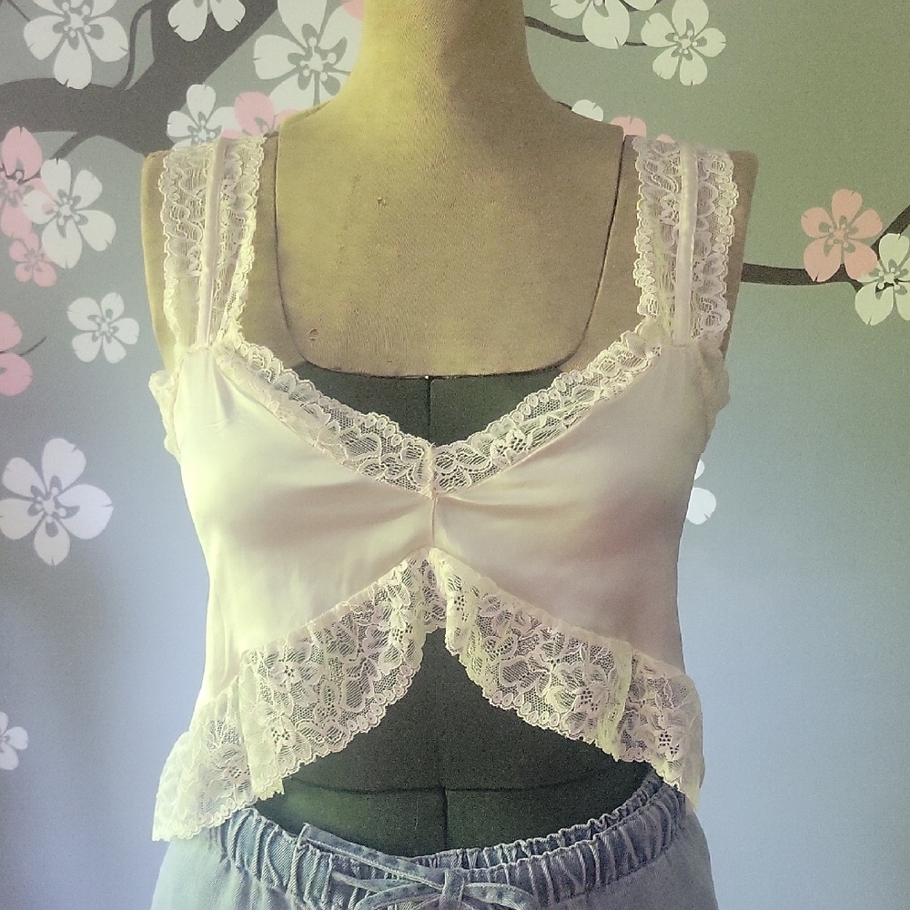 SHEIN Haute Lace-Trim Satin Crop Top in Cream Small NWT